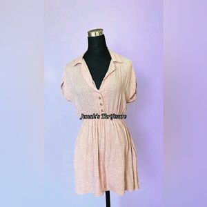 Used O'Neill Women's woven mini dress. On seam pockets.Size Small